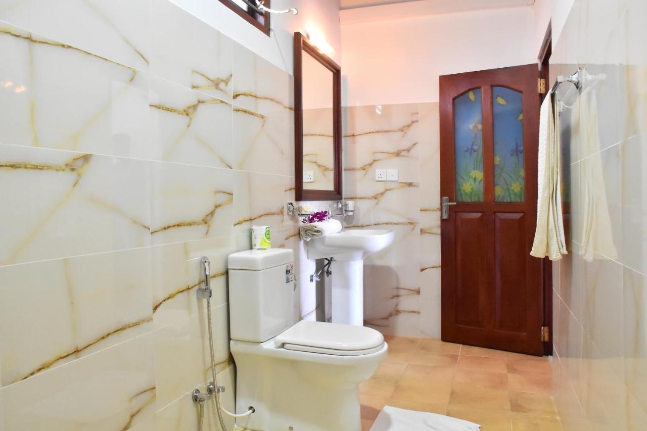 Villa De White Sambur Hikkaduwa Esterno foto