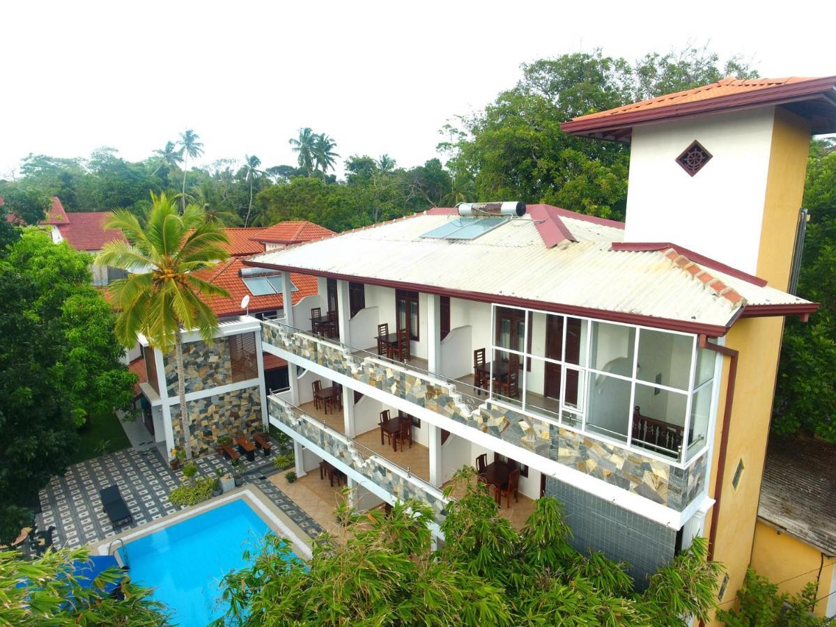 Villa De White Sambur Hikkaduwa Esterno foto