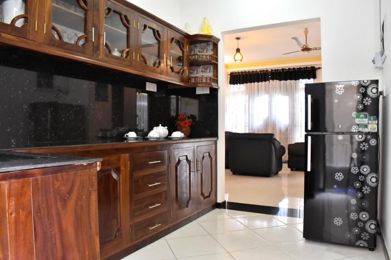 Villa De White Sambur Hikkaduwa Esterno foto