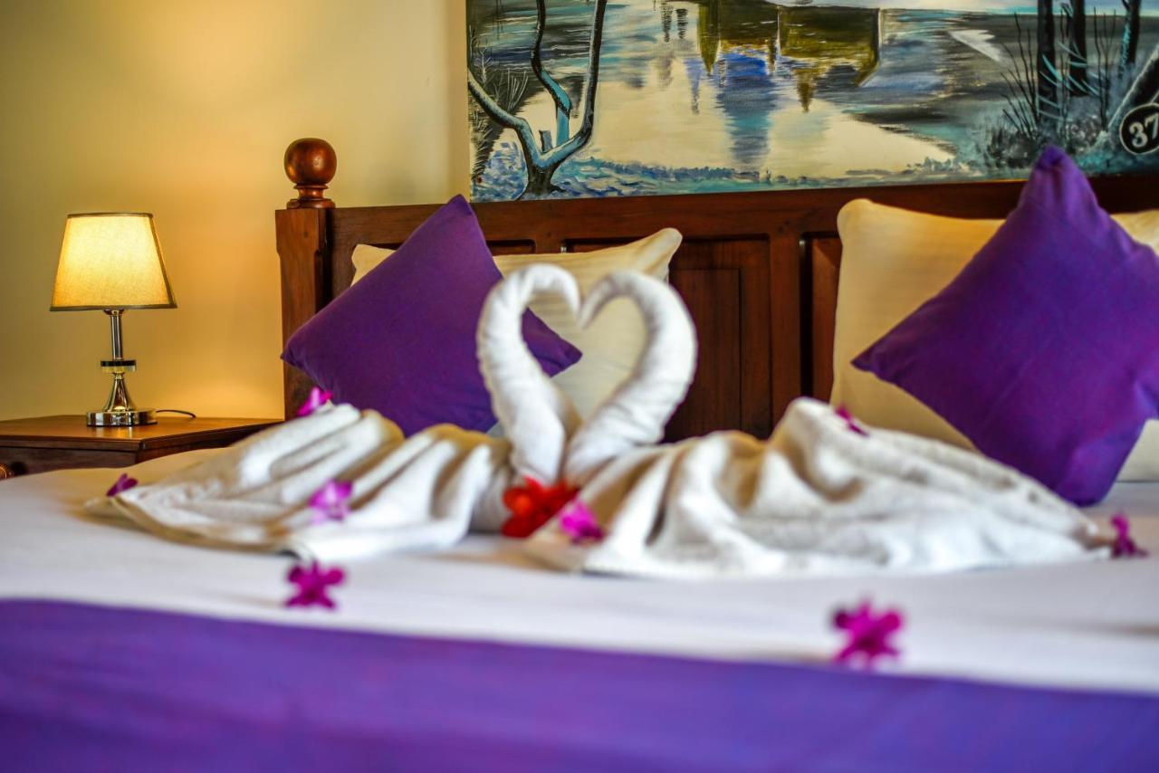 Villa De White Sambur Hikkaduwa Esterno foto