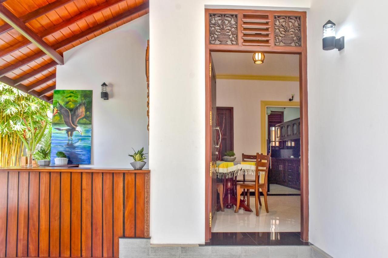 Villa De White Sambur Hikkaduwa Esterno foto