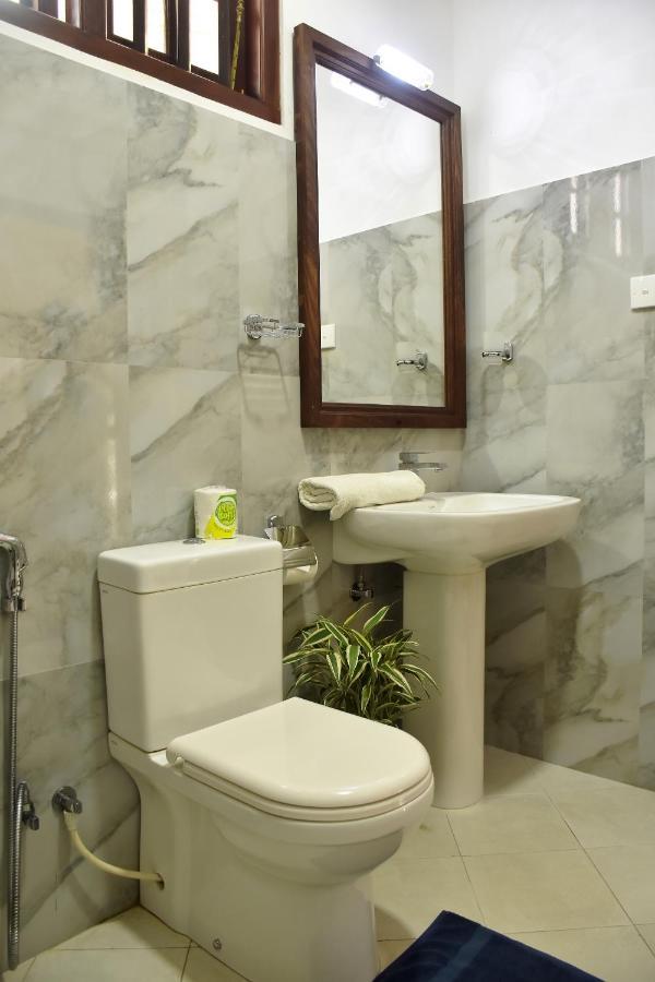 Villa De White Sambur Hikkaduwa Esterno foto