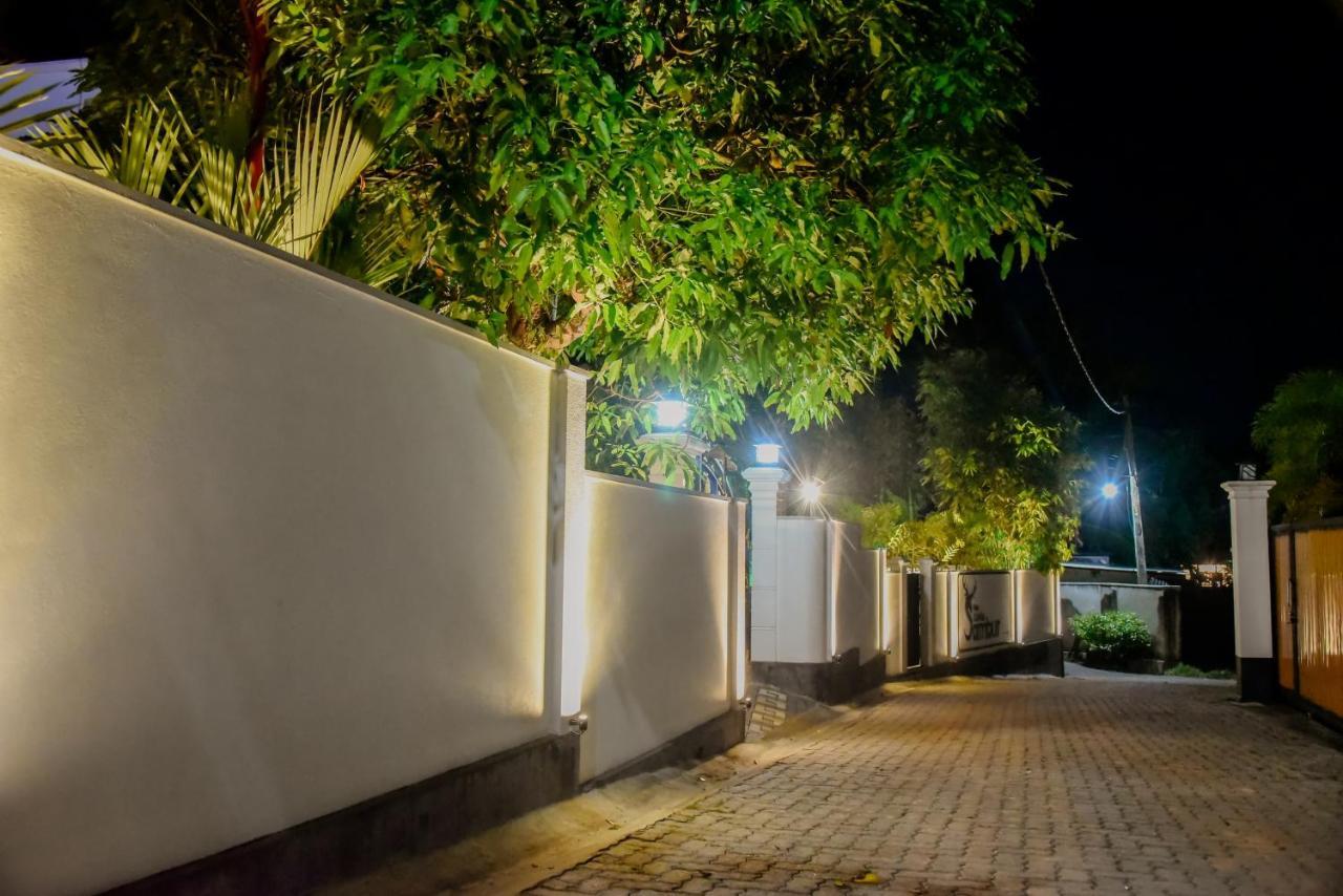 Villa De White Sambur Hikkaduwa Esterno foto